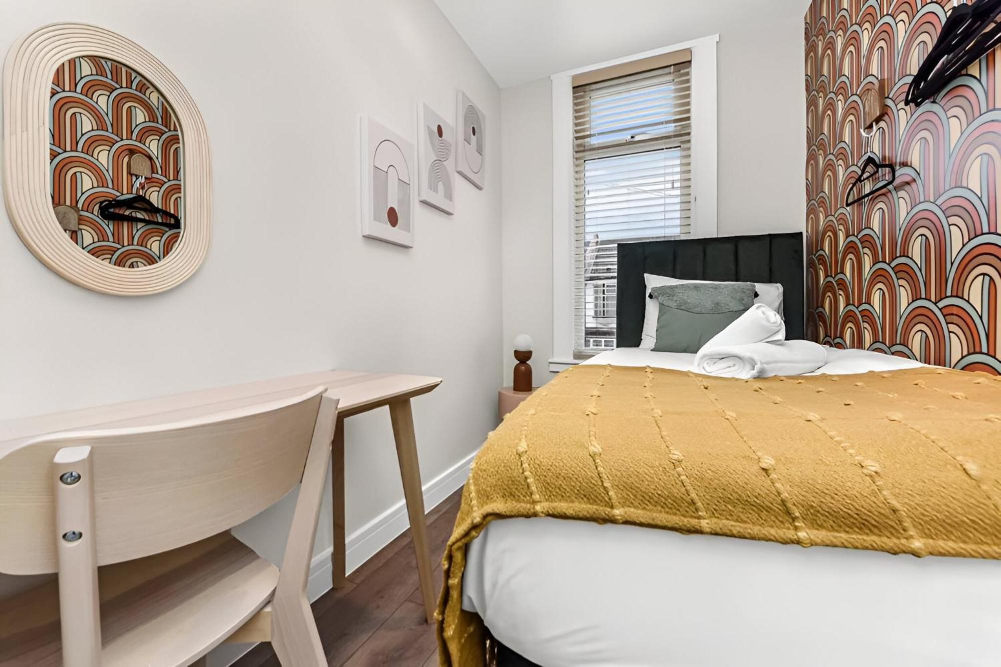 Hip & Happening 4br Urban Gem For Large Groups Apartment